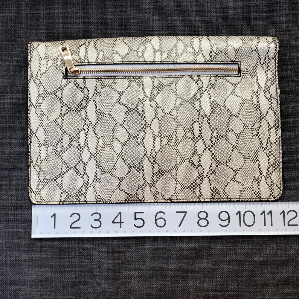Snake effect clutch envelop bag - Picture 3 of 4
